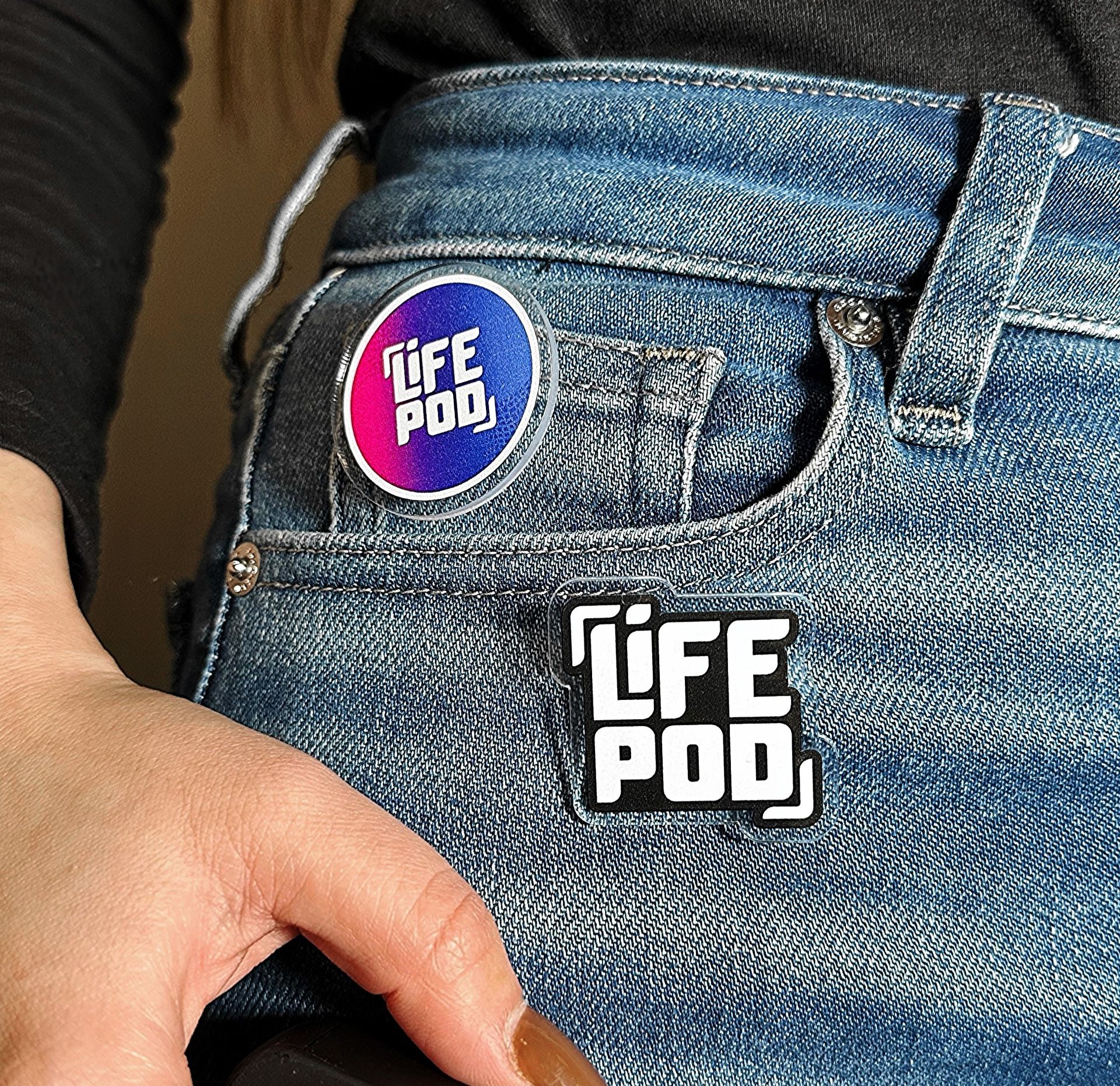 Pin Life Pod - Colores Vibrantes